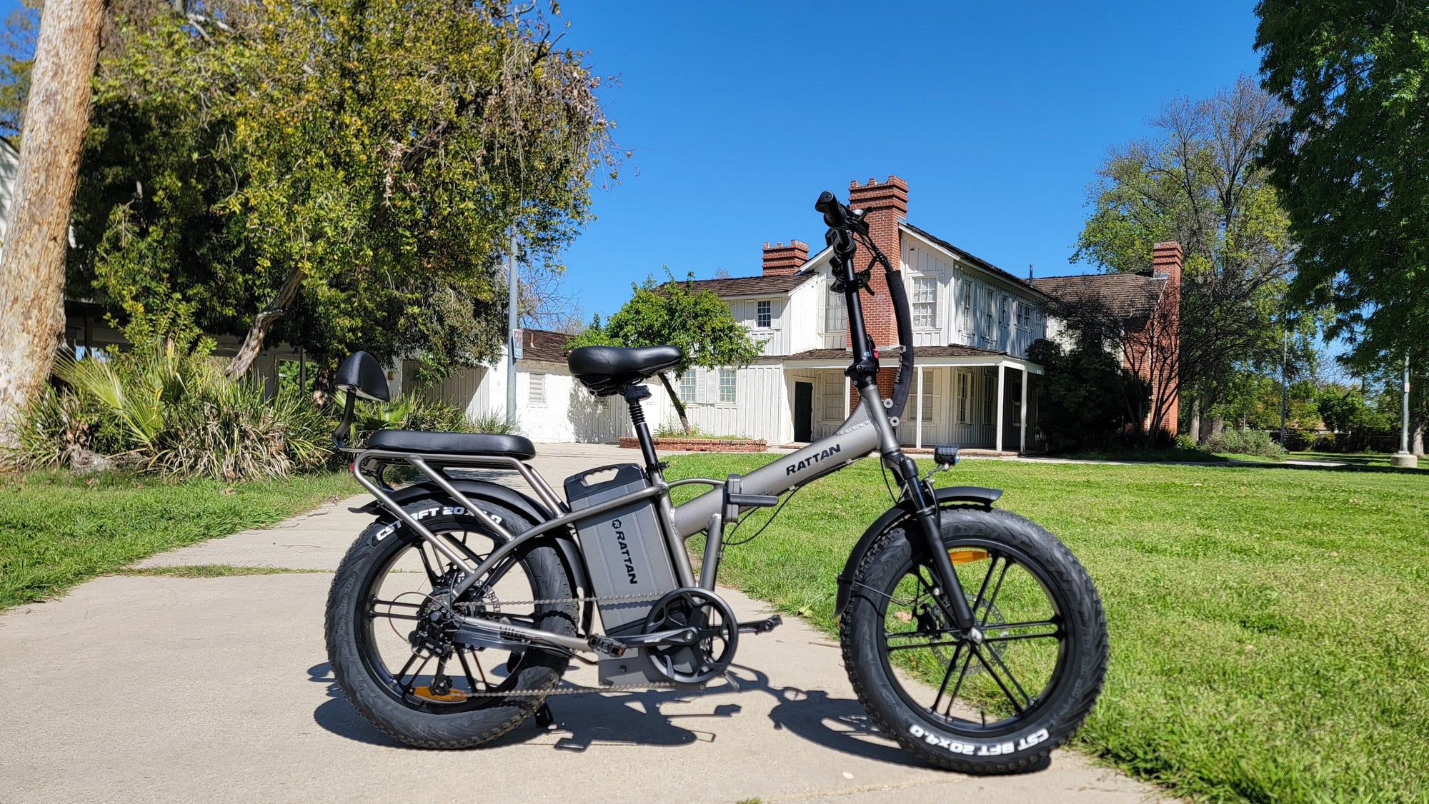 A Simple Guide to E-Bike Parking: Where and How to Park Safely